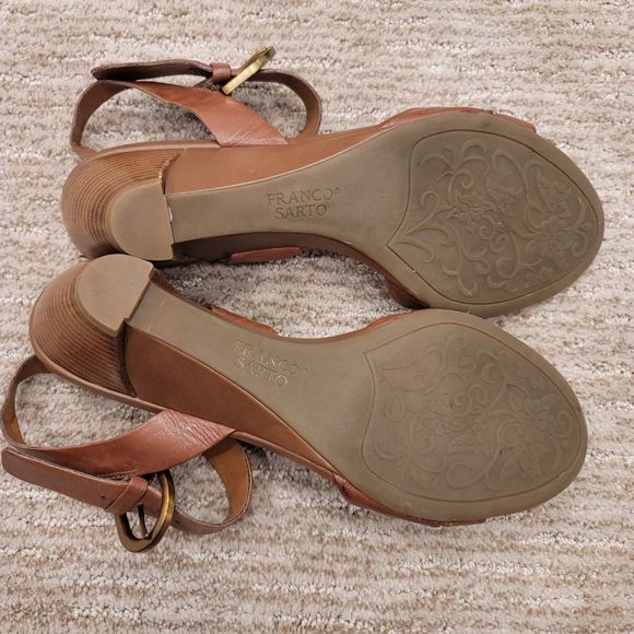 Franco Sarto Wedge - Picture 10 of 11